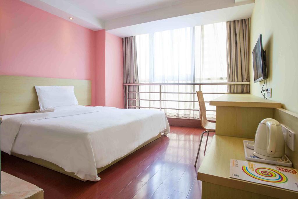 7Days Inn Guiyang Normal University Room photo